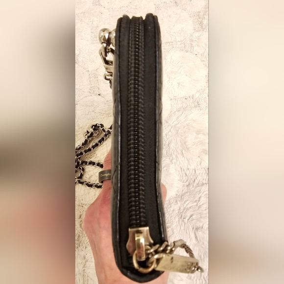 🔥SALE!! 🔥Chanel Cambon Oversized Organizer with Added Unbranded Strap - Picture 4 of 14